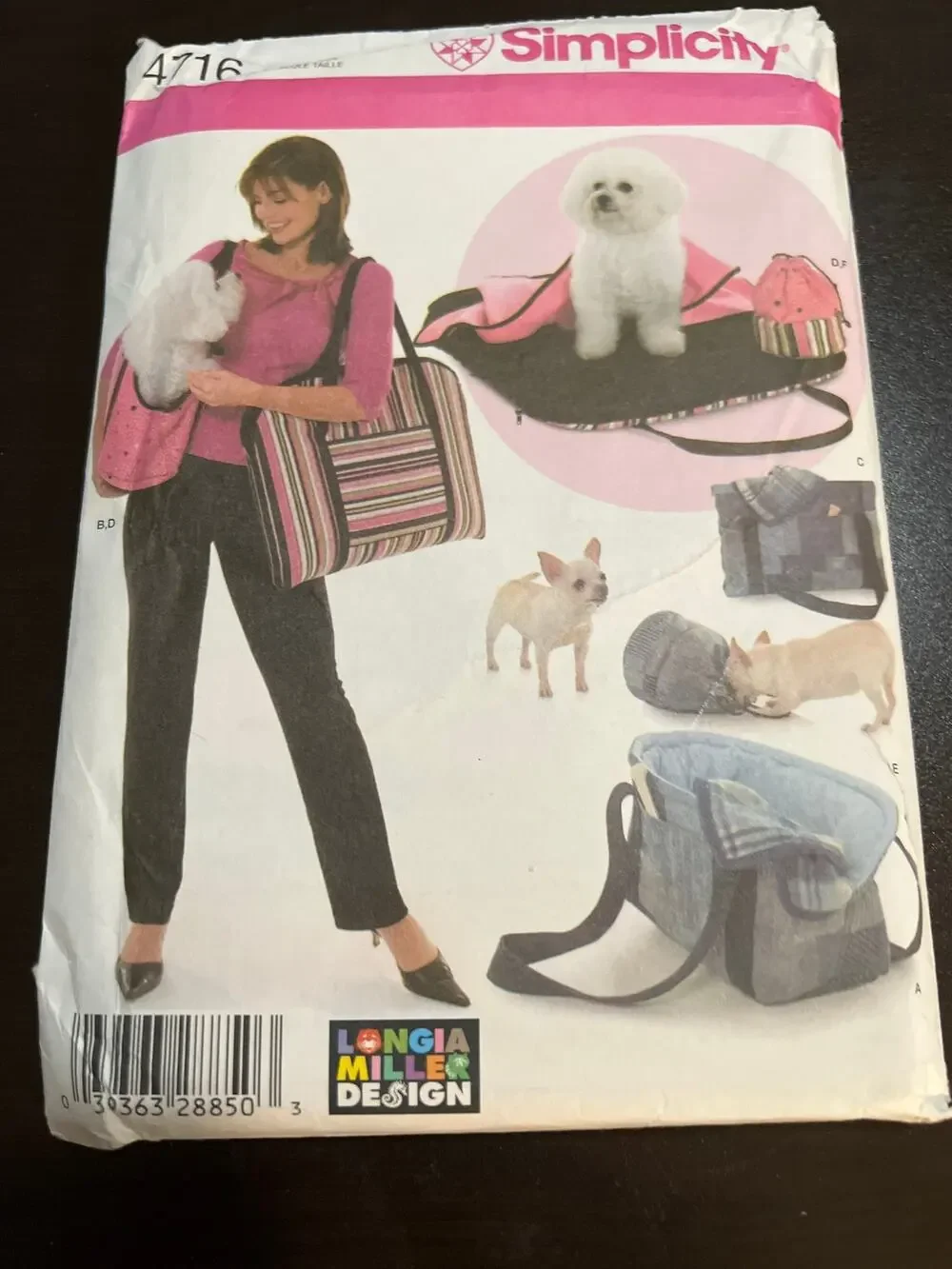 Simplicity 4716 Dog Accessories Pattern Uncut Factory Folded Carry Bags Bed